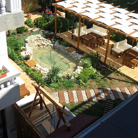 לוזנטס Hotel Yanis מראה חיצוני תמונה